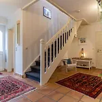 Haus-sturmschwalbe Feriehus Böhl