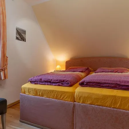 Haus-sturmschwalbe Holiday home *