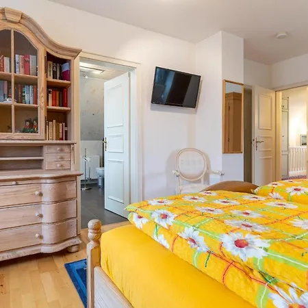 Holiday home Haus-sturmschwalbe *